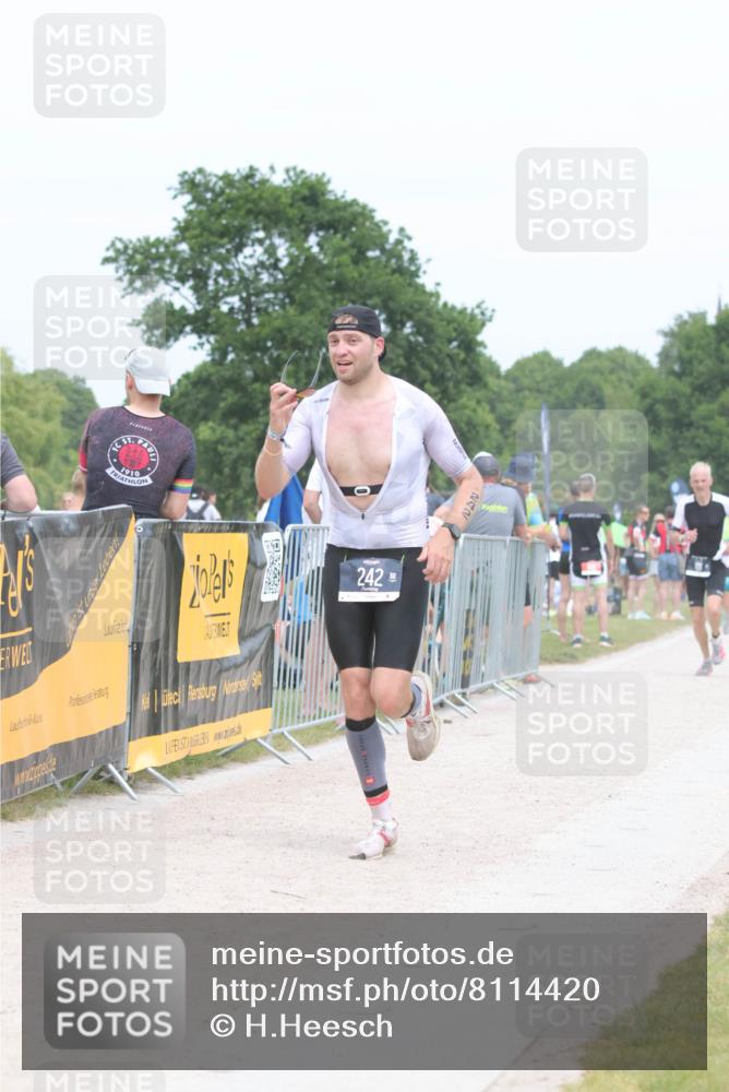 22.06.2025 - Viking Triathlon H.Heesch http://msf.ph/oto/8114420 22.06.2025 14:52:16 Laufen 101, 242, 553 meine-sportfotos.de