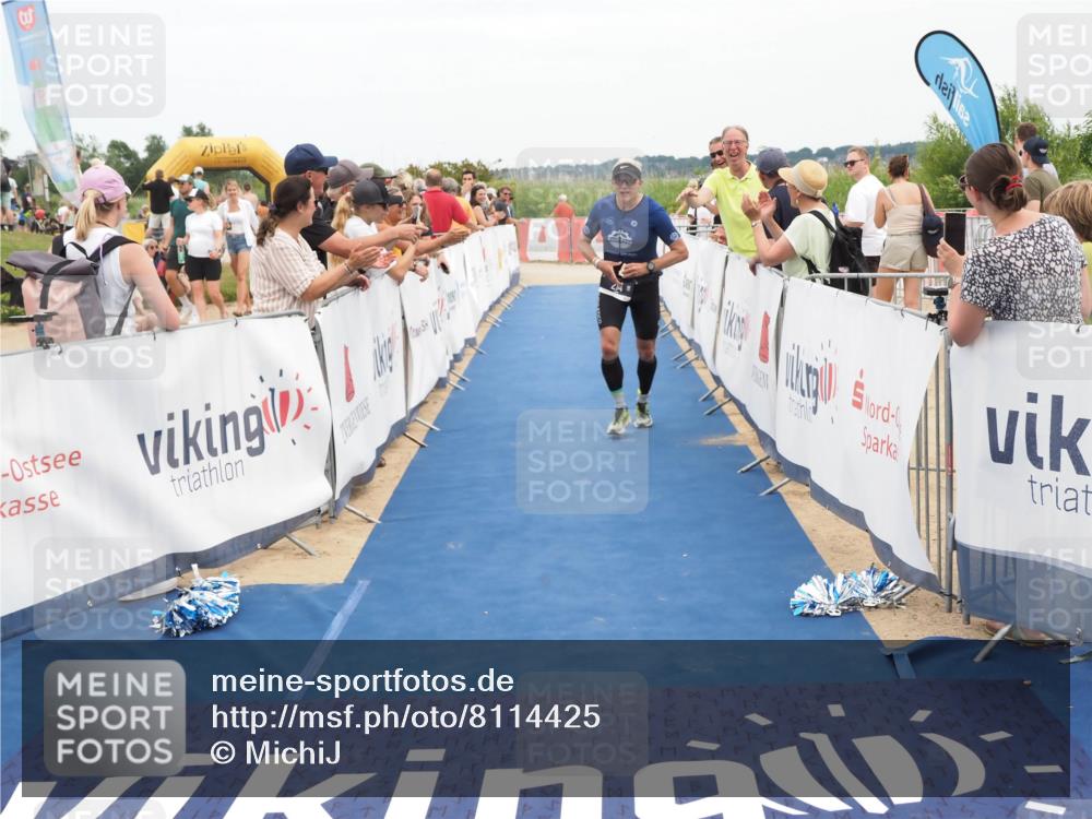 22.06.2025 - Viking Triathlon MichiJ http://msf.ph/oto/8114425 22.06.2025 15:05:13 Ziel 214 meine-sportfotos.de