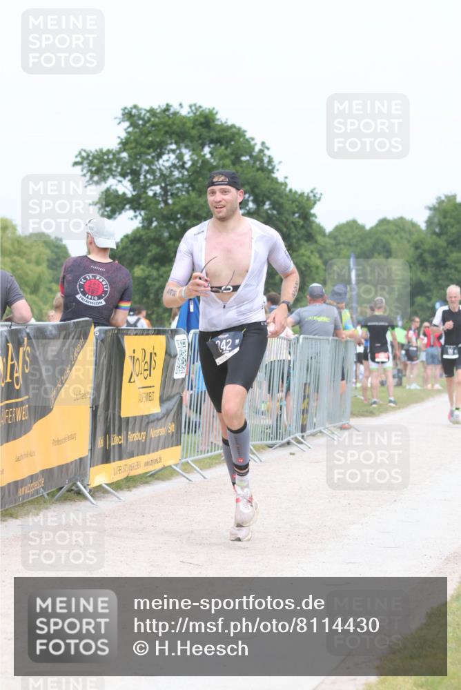 22.06.2025 - Viking Triathlon H.Heesch http://msf.ph/oto/8114430 22.06.2025 14:52:16 Laufen 101, 242, 553 meine-sportfotos.de
