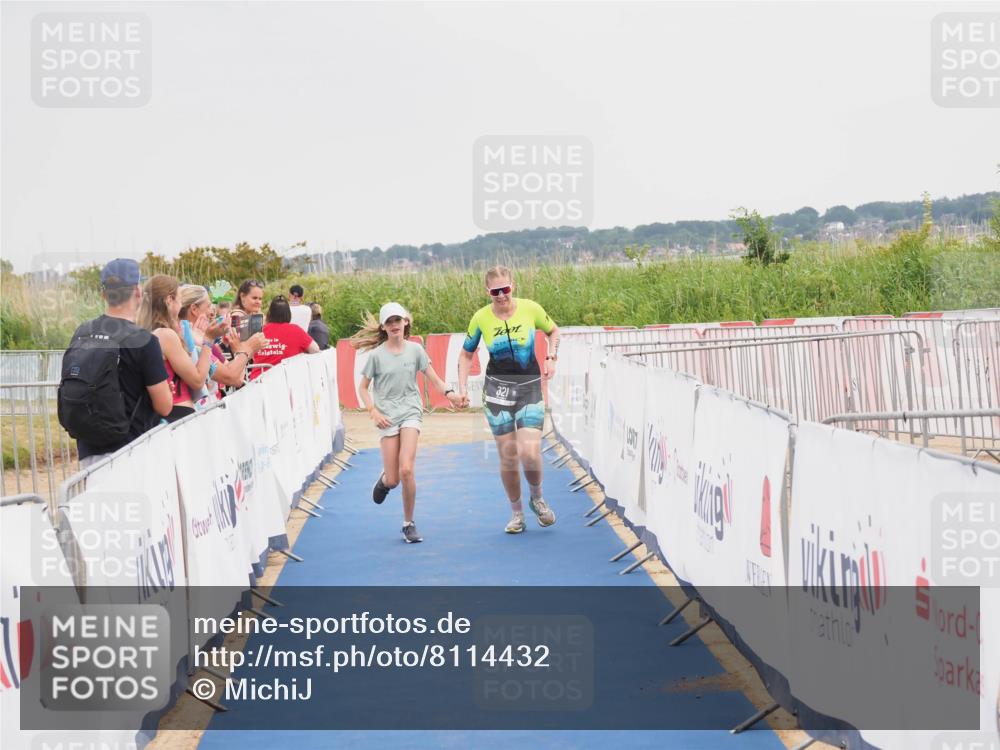 22.06.2025 - Viking Triathlon MichiJ http://msf.ph/oto/8114432 22.06.2025 16:45:58 Ziel 321 meine-sportfotos.de