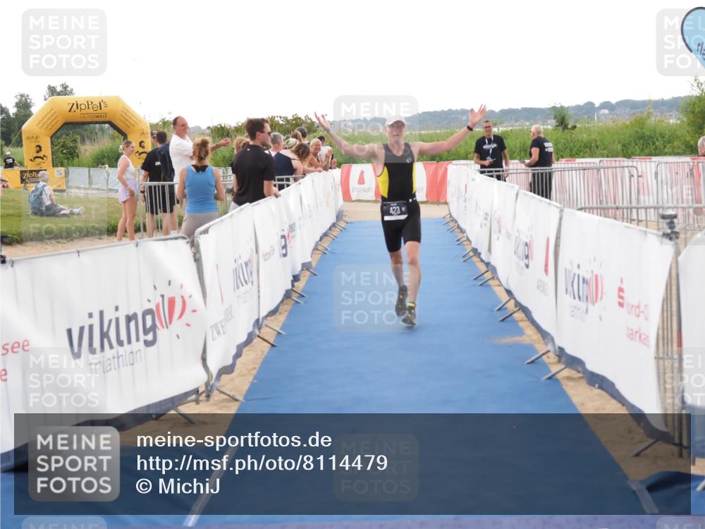 22.06.2025 - Viking Triathlon MichiJ http://msf.ph/oto/8114479 22.06.2025 16:26:12 Ziel 423 meine-sportfotos.de