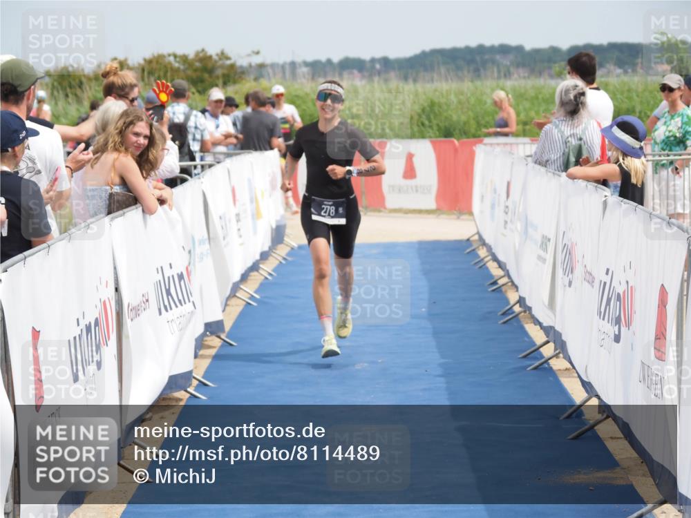 22.06.2025 - Viking Triathlon MichiJ http://msf.ph/oto/8114489 22.06.2025 14:55:08 Ziel 209, 278 meine-sportfotos.de