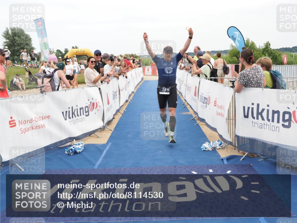 22.06.2025 - Viking Triathlon MichiJ http://msf.ph/oto/8114530 22.06.2025 15:05:14 Ziel 214 meine-sportfotos.de