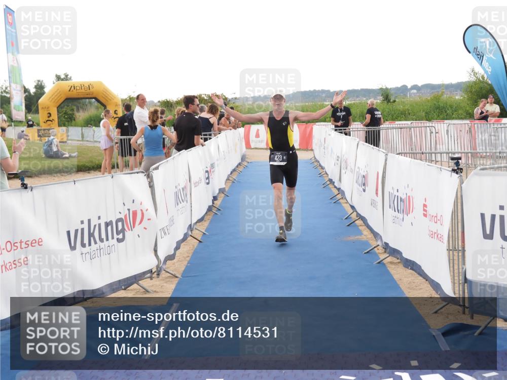 22.06.2025 - Viking Triathlon MichiJ http://msf.ph/oto/8114531 22.06.2025 16:26:13 Ziel 423 meine-sportfotos.de