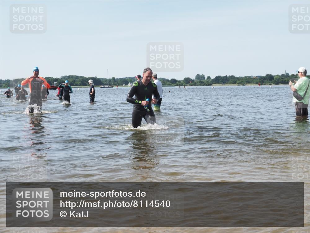 22.06.2025 - Viking Triathlon KatJ http://msf.ph/oto/8114540 22.06.2025 10:42:07 Schwimmen 78, 159, 199, 281, 290, 460 meine-sportfotos.de