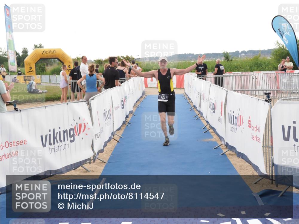22.06.2025 - Viking Triathlon MichiJ http://msf.ph/oto/8114547 22.06.2025 16:26:13 Ziel 423 meine-sportfotos.de