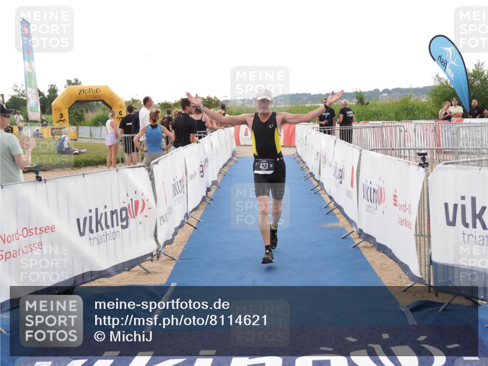 22.06.2025 - Viking Triathlon MichiJ http://msf.ph/oto/8114621 22.06.2025 16:26:13 Ziel 423 meine-sportfotos.de