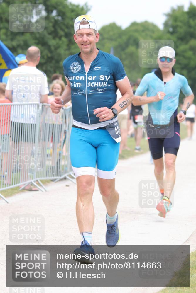 22.06.2025 - Viking Triathlon H.Heesch http://msf.ph/oto/8114663 22.06.2025 14:52:32 Laufen 68, 75, 321, 406 meine-sportfotos.de