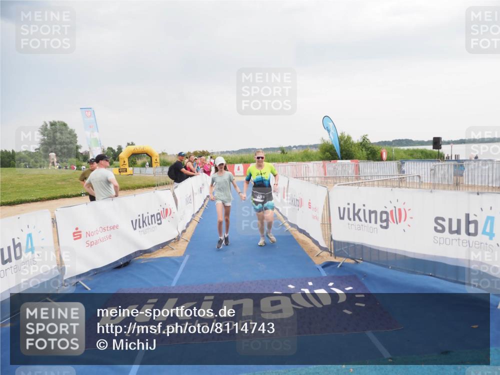 22.06.2025 - Viking Triathlon MichiJ http://msf.ph/oto/8114743 22.06.2025 16:46:01 Ziel 321 meine-sportfotos.de