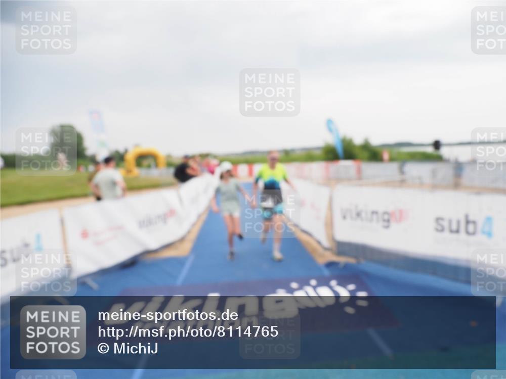 22.06.2025 - Viking Triathlon MichiJ http://msf.ph/oto/8114765 22.06.2025 16:46:02 Ziel 321 meine-sportfotos.de