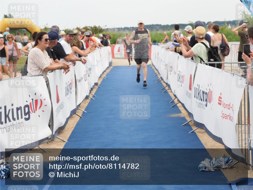 22.06.2025 - Viking Triathlon MichiJ http://msf.ph/oto/8114782 22.06.2025 15:05:26 Ziel 443 meine-sportfotos.de