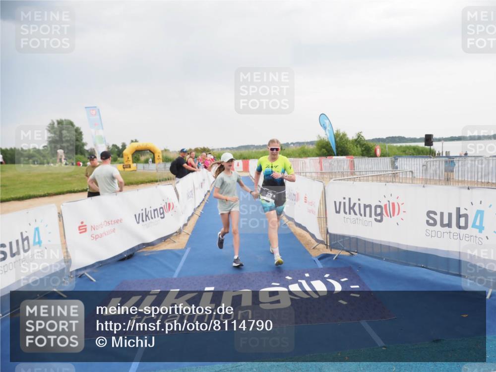 22.06.2025 - Viking Triathlon MichiJ http://msf.ph/oto/8114790 22.06.2025 16:46:02 Ziel 321 meine-sportfotos.de