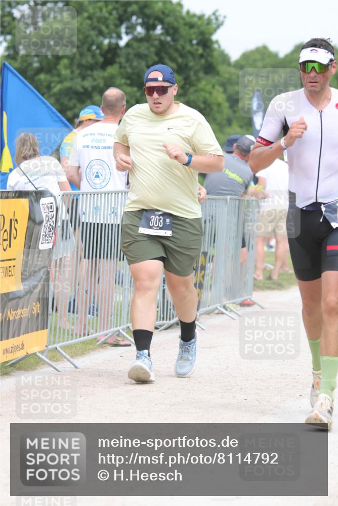 22.06.2025 - Viking Triathlon H.Heesch http://msf.ph/oto/8114792 22.06.2025 14:52:38 Laufen 68, 75, 303, 406, 450 meine-sportfotos.de