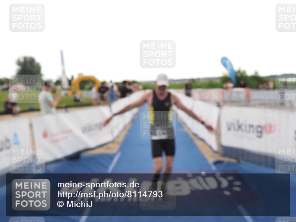 22.06.2025 - Viking Triathlon MichiJ http://msf.ph/oto/8114793 22.06.2025 16:26:15 Ziel 423 meine-sportfotos.de