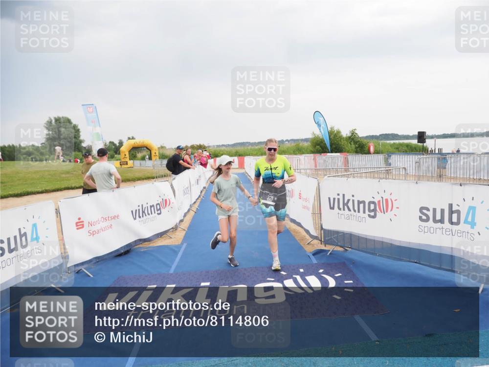 22.06.2025 - Viking Triathlon MichiJ http://msf.ph/oto/8114806 22.06.2025 16:46:02 Ziel 321 meine-sportfotos.de