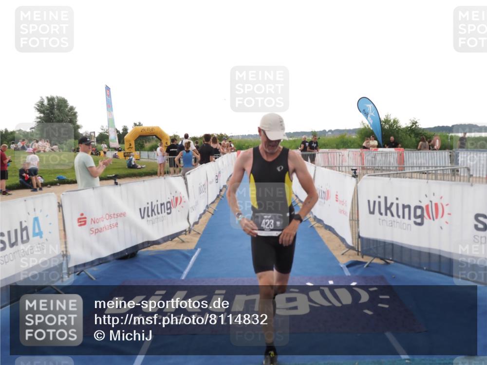 22.06.2025 - Viking Triathlon MichiJ http://msf.ph/oto/8114832 22.06.2025 16:26:15 Ziel 423 meine-sportfotos.de