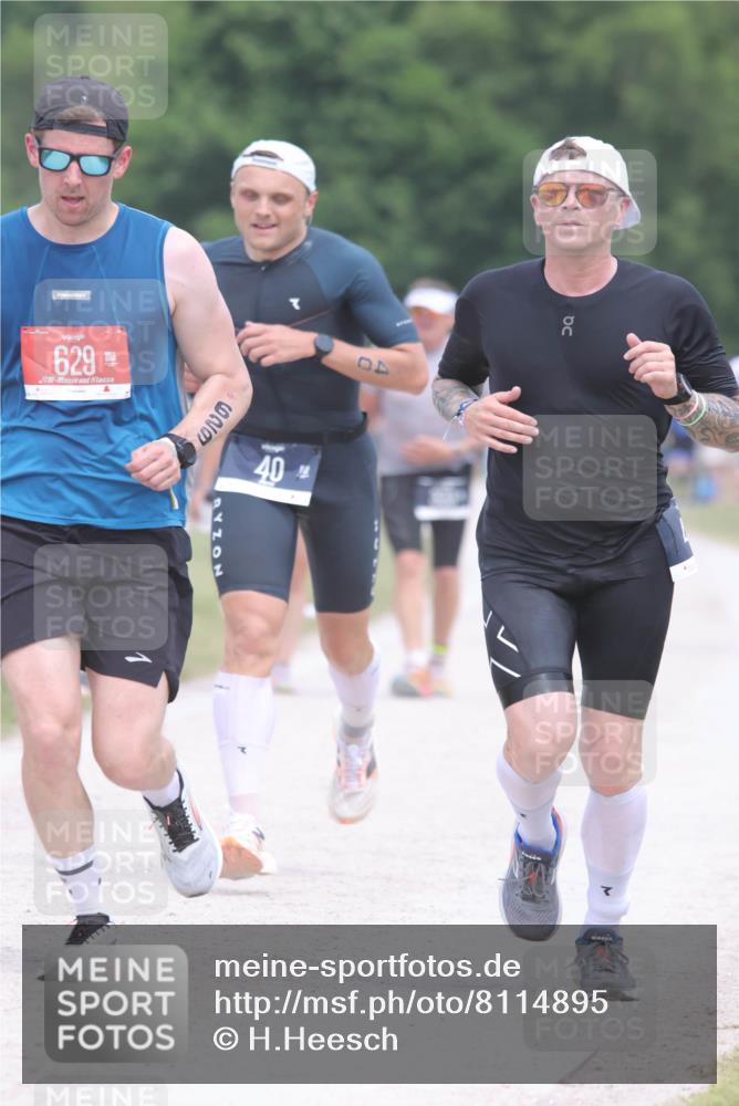 22.06.2025 - Viking Triathlon H.Heesch http://msf.ph/oto/8114895 22.06.2025 14:52:46 Laufen 40, 303, 442 meine-sportfotos.de