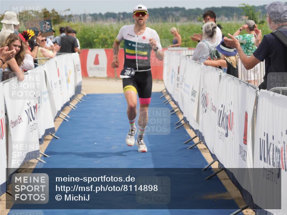22.06.2025 - Viking Triathlon MichiJ http://msf.ph/oto/8114898 22.06.2025 14:55:13 Ziel 209, 278 meine-sportfotos.de