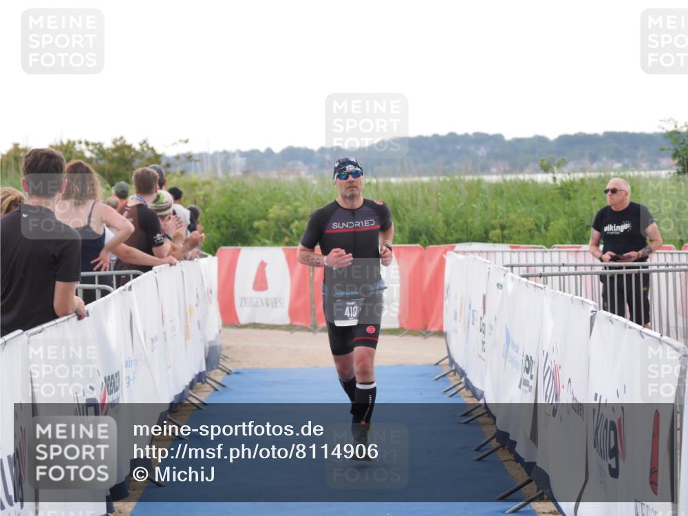 22.06.2025 - Viking Triathlon MichiJ http://msf.ph/oto/8114906 22.06.2025 16:26:32 Ziel 410 meine-sportfotos.de
