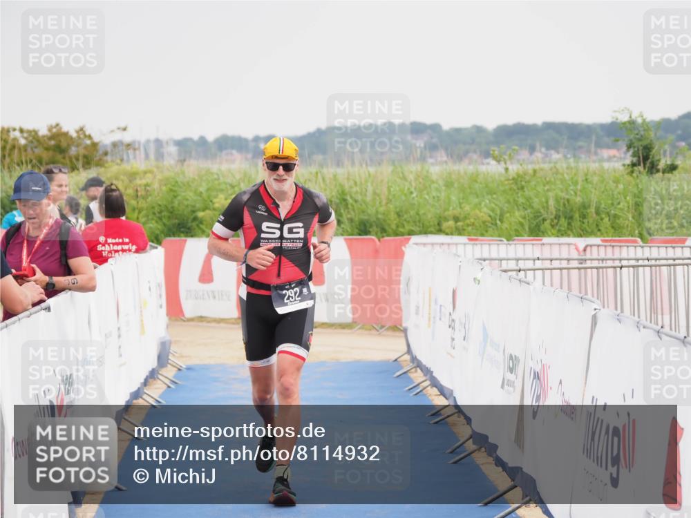 22.06.2025 - Viking Triathlon MichiJ http://msf.ph/oto/8114932 22.06.2025 16:46:37 Ziel 292 meine-sportfotos.de