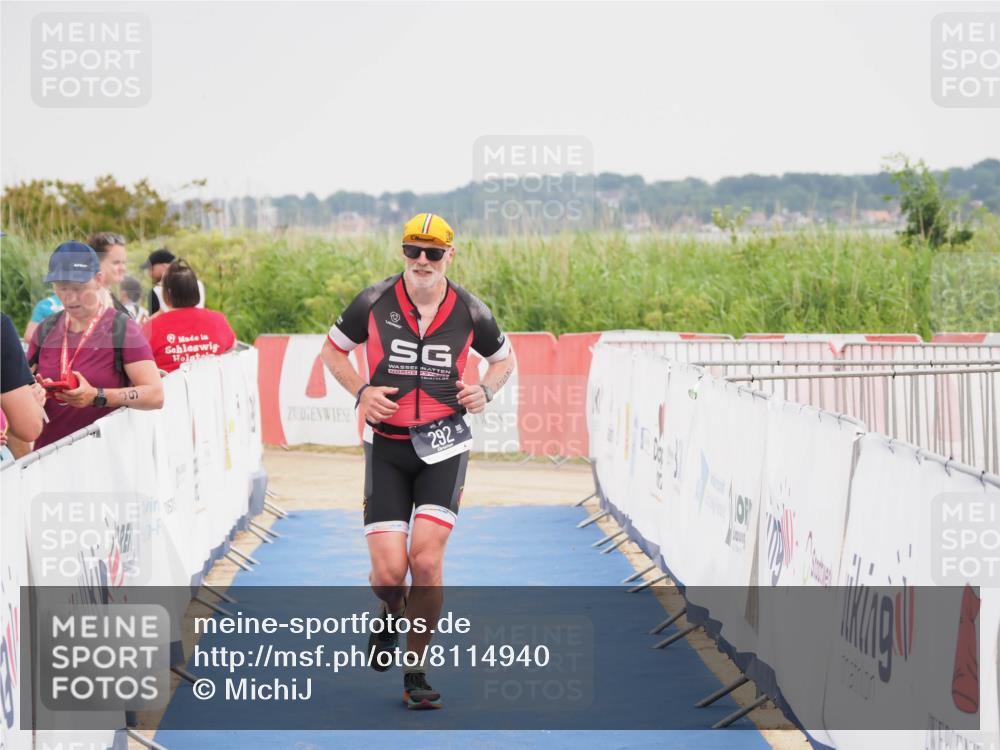 22.06.2025 - Viking Triathlon MichiJ http://msf.ph/oto/8114940 22.06.2025 16:46:37 Ziel 292 meine-sportfotos.de