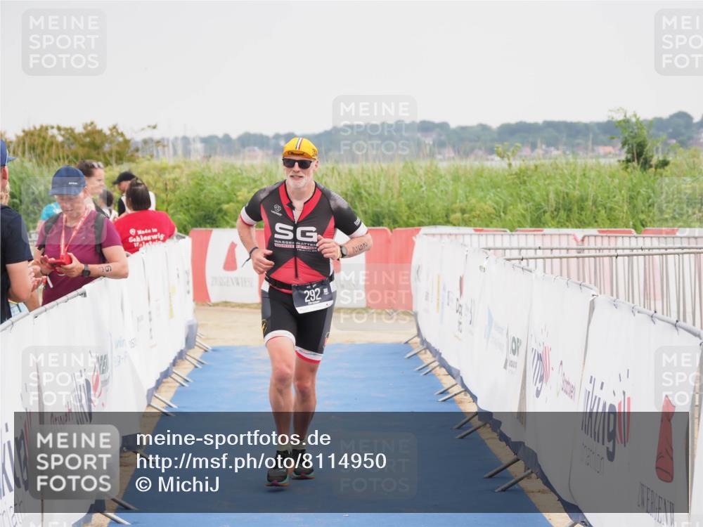 22.06.2025 - Viking Triathlon MichiJ http://msf.ph/oto/8114950 22.06.2025 16:46:37 Ziel 292 meine-sportfotos.de