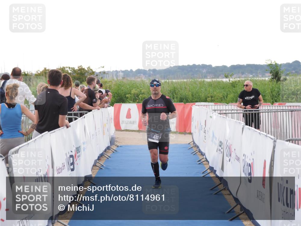 22.06.2025 - Viking Triathlon MichiJ http://msf.ph/oto/8114961 22.06.2025 16:26:32 Ziel 410 meine-sportfotos.de