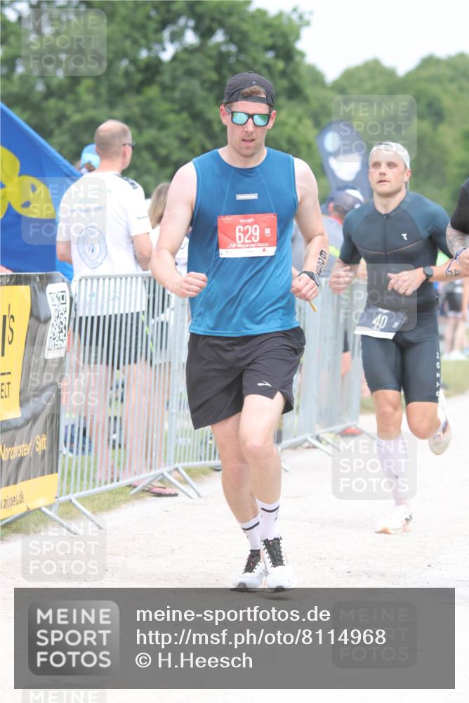 22.06.2025 - Viking Triathlon H.Heesch http://msf.ph/oto/8114968 22.06.2025 14:52:47 Laufen 40, 303, 442 meine-sportfotos.de