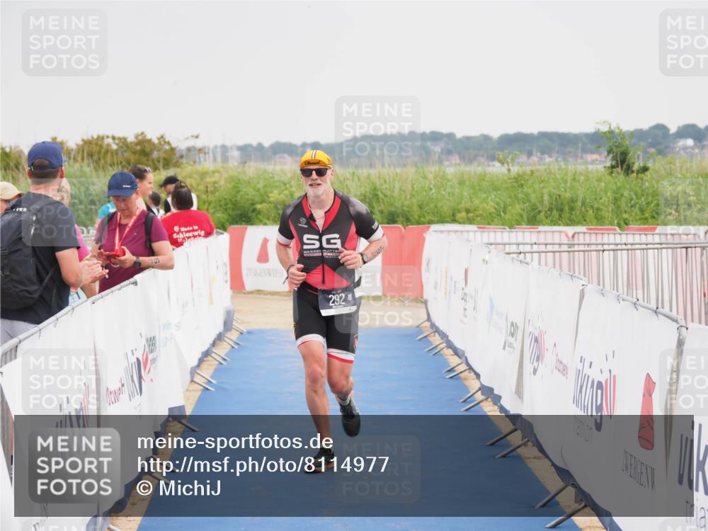 22.06.2025 - Viking Triathlon MichiJ http://msf.ph/oto/8114977 22.06.2025 16:46:37 Ziel 292 meine-sportfotos.de