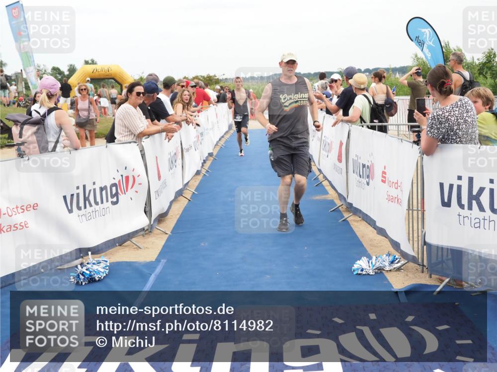 22.06.2025 - Viking Triathlon MichiJ http://msf.ph/oto/8114982 22.06.2025 15:05:28 Ziel 443 meine-sportfotos.de