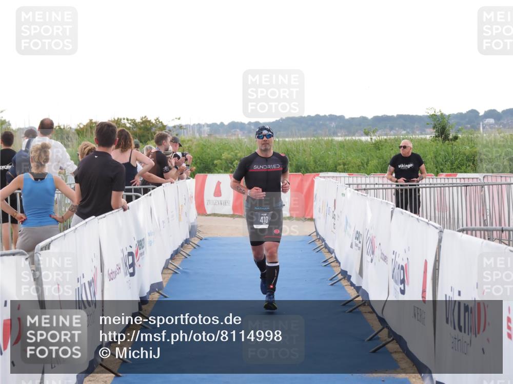 22.06.2025 - Viking Triathlon MichiJ http://msf.ph/oto/8114998 22.06.2025 16:26:33 Ziel 410 meine-sportfotos.de