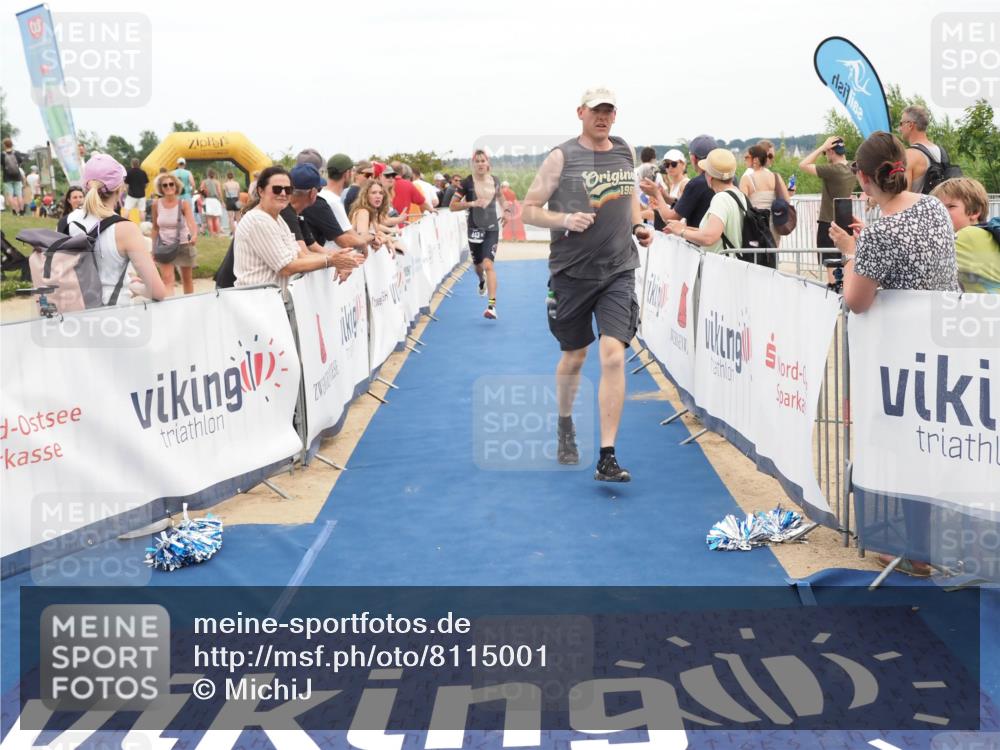 22.06.2025 - Viking Triathlon MichiJ http://msf.ph/oto/8115001 22.06.2025 15:05:28 Ziel 443 meine-sportfotos.de
