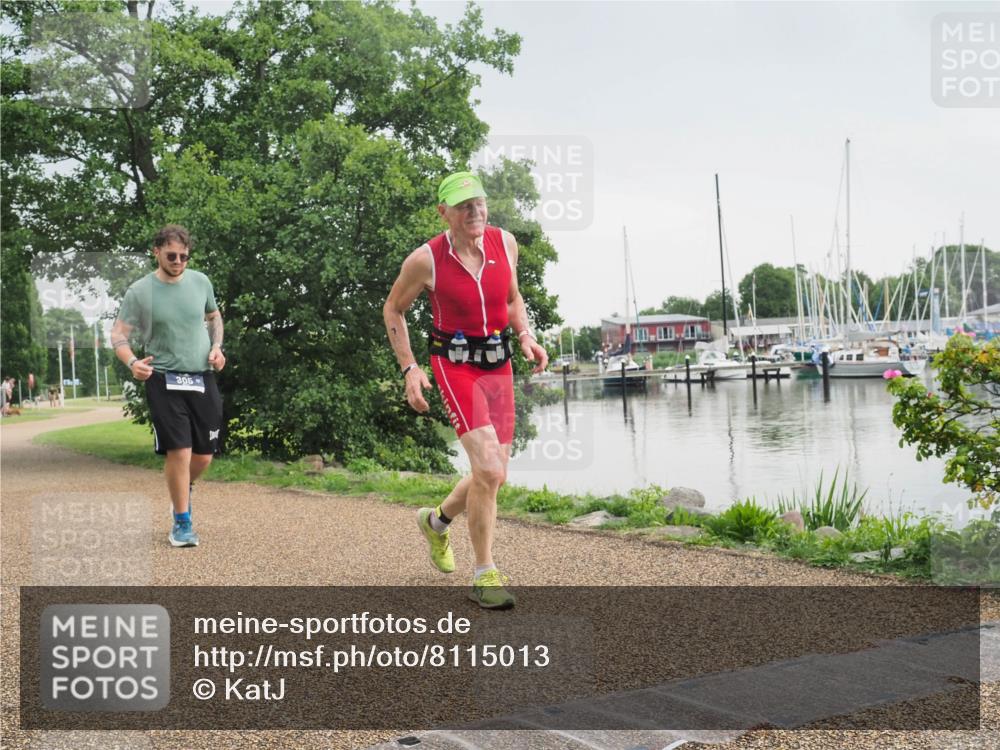 22.06.2025 - Viking Triathlon KatJ http://msf.ph/oto/8115013 22.06.2025 16:40:58 Laufen 160, 305 meine-sportfotos.de