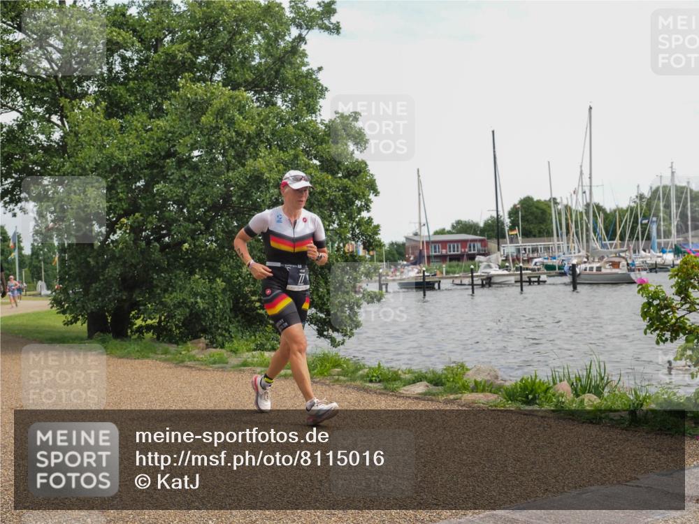 22.06.2025 - Viking Triathlon KatJ http://msf.ph/oto/8115016 22.06.2025 15:08:57 Laufen 77 meine-sportfotos.de