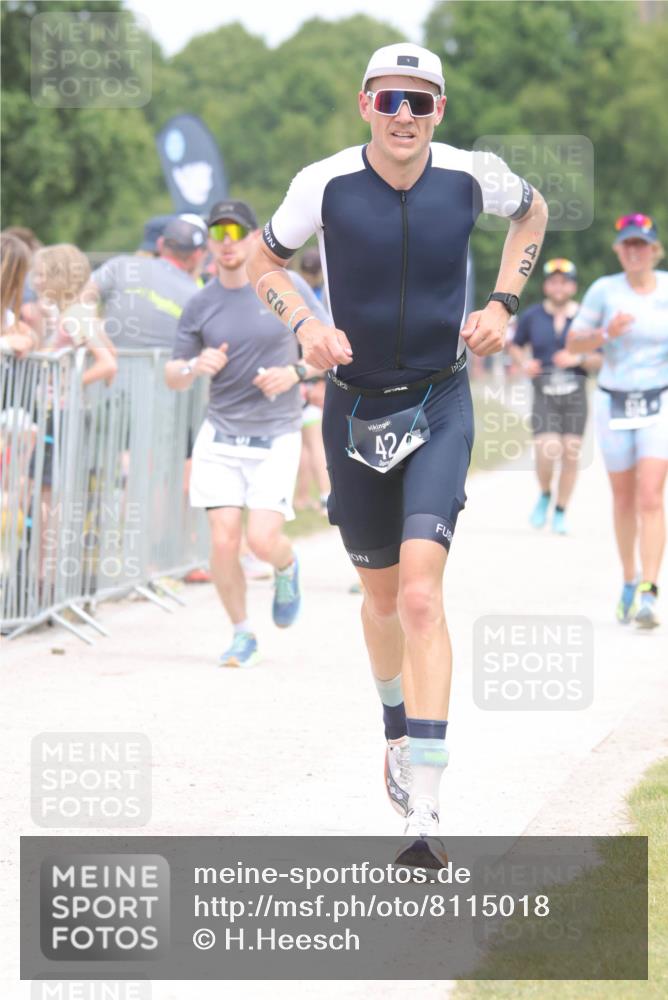 22.06.2025 - Viking Triathlon H.Heesch http://msf.ph/oto/8115018 22.06.2025 14:52:57 Laufen 31, 42, 514 meine-sportfotos.de