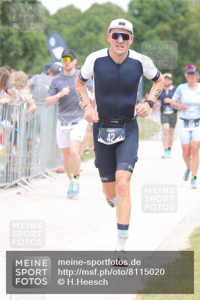 22.06.2025 - Viking Triathlon H.Heesch http://msf.ph/oto/8115020 22.06.2025 14:52:57 Laufen 31, 42, 514 meine-sportfotos.de