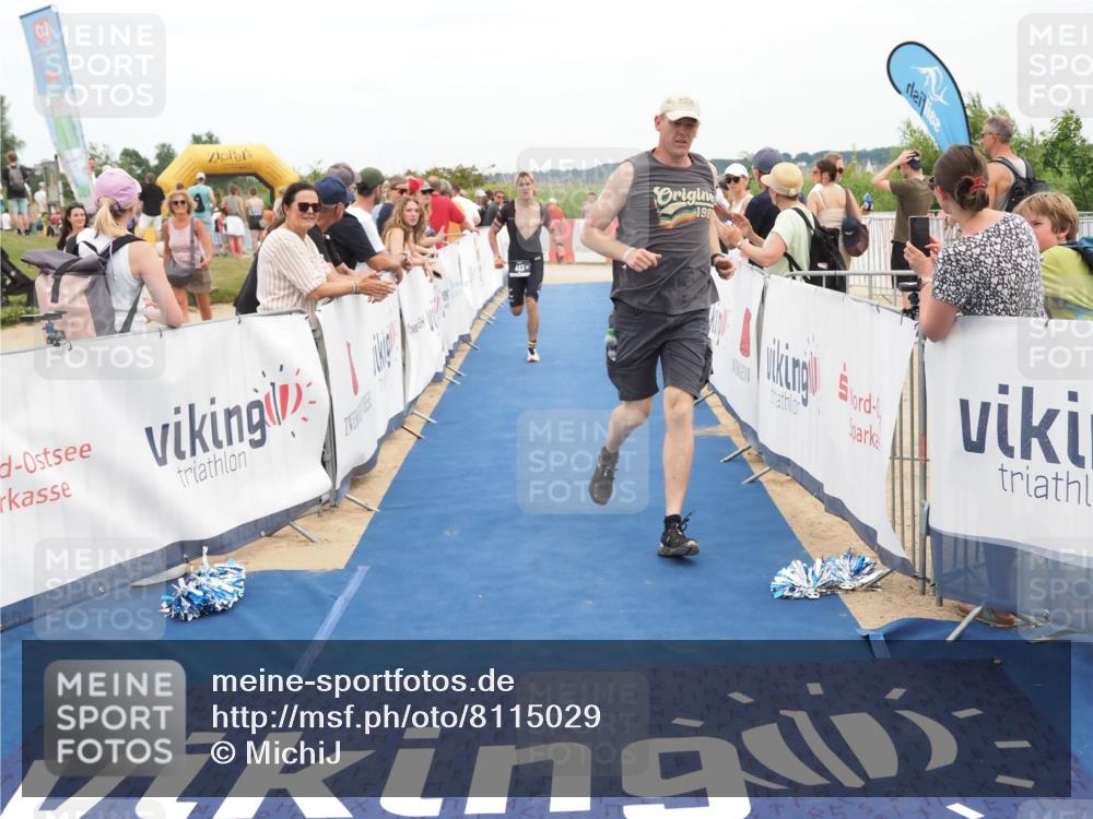 22.06.2025 - Viking Triathlon MichiJ http://msf.ph/oto/8115029 22.06.2025 15:05:28 Ziel 443 meine-sportfotos.de