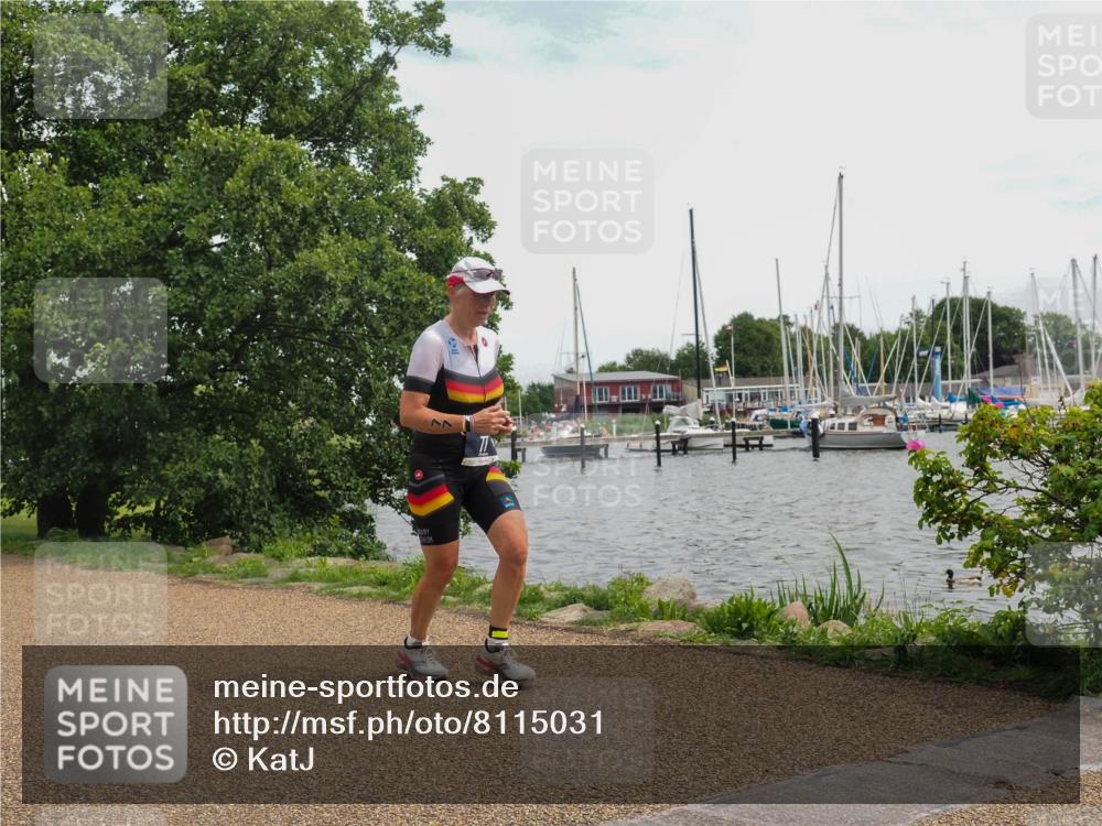 22.06.2025 - Viking Triathlon KatJ http://msf.ph/oto/8115031 22.06.2025 15:08:57 Laufen 77 meine-sportfotos.de