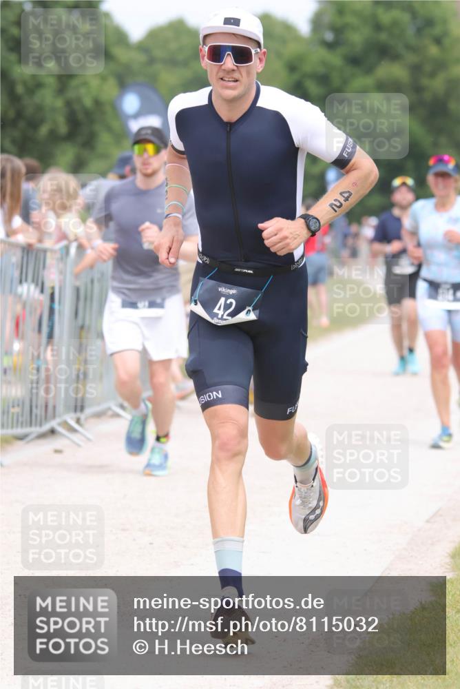 22.06.2025 - Viking Triathlon H.Heesch http://msf.ph/oto/8115032 22.06.2025 14:52:57 Laufen 31, 42, 514 meine-sportfotos.de