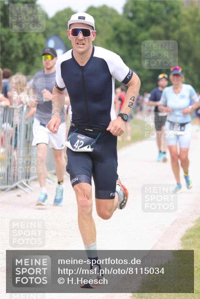 22.06.2025 - Viking Triathlon H.Heesch http://msf.ph/oto/8115034 22.06.2025 14:52:57 Laufen 31, 42, 514 meine-sportfotos.de