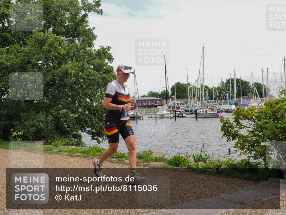 22.06.2025 - Viking Triathlon KatJ http://msf.ph/oto/8115036 22.06.2025 15:08:57 Laufen 77 meine-sportfotos.de