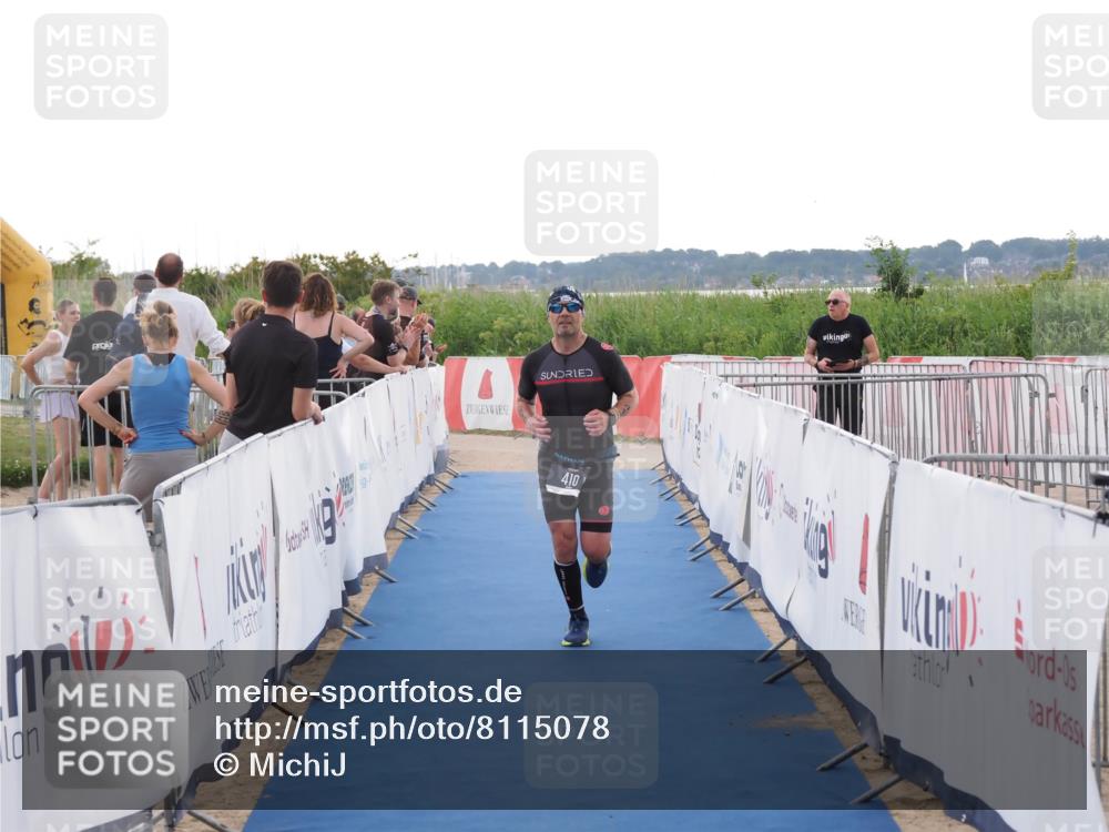 22.06.2025 - Viking Triathlon MichiJ http://msf.ph/oto/8115078 22.06.2025 16:26:33 Ziel 410 meine-sportfotos.de