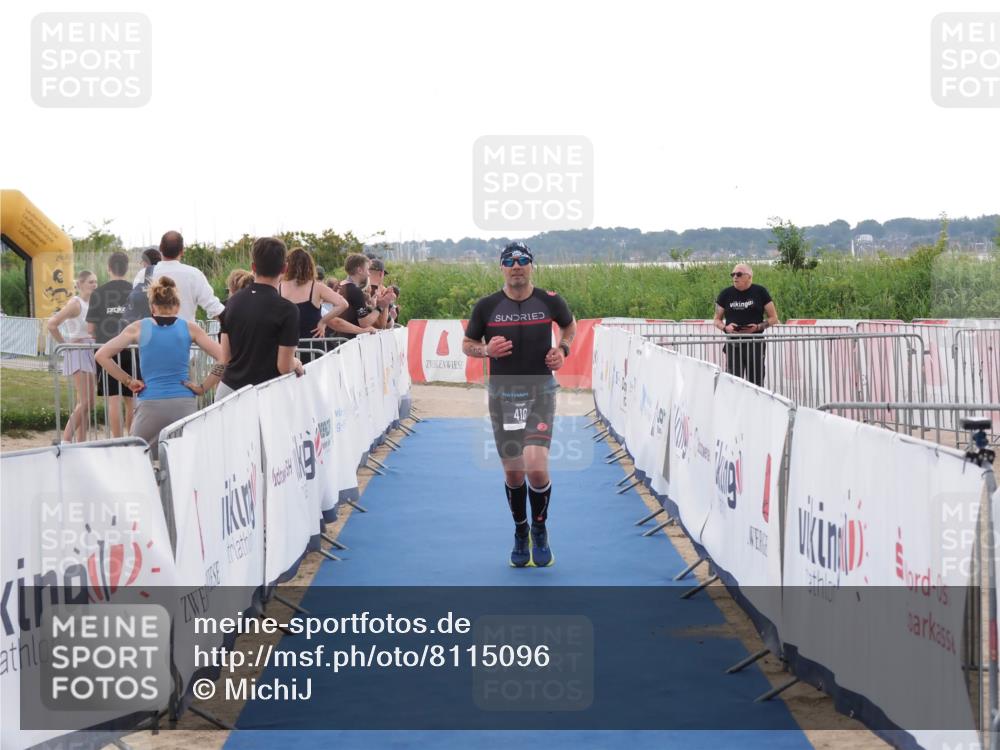 22.06.2025 - Viking Triathlon MichiJ http://msf.ph/oto/8115096 22.06.2025 16:26:33 Ziel 410 meine-sportfotos.de