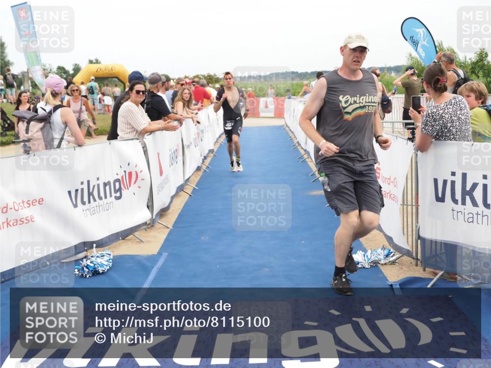 22.06.2025 - Viking Triathlon MichiJ http://msf.ph/oto/8115100 22.06.2025 15:05:29 Ziel 443 meine-sportfotos.de