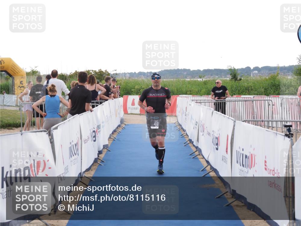 22.06.2025 - Viking Triathlon MichiJ http://msf.ph/oto/8115116 22.06.2025 16:26:33 Ziel 410 meine-sportfotos.de