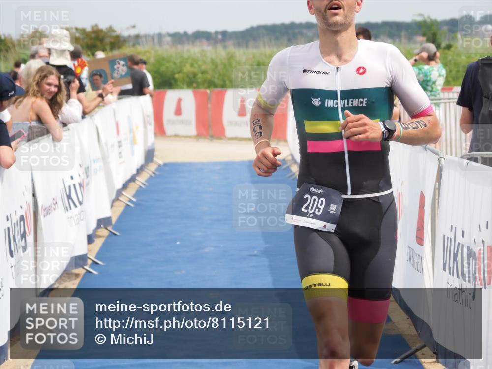 22.06.2025 - Viking Triathlon MichiJ http://msf.ph/oto/8115121 22.06.2025 14:55:14 Ziel 209, 278 meine-sportfotos.de