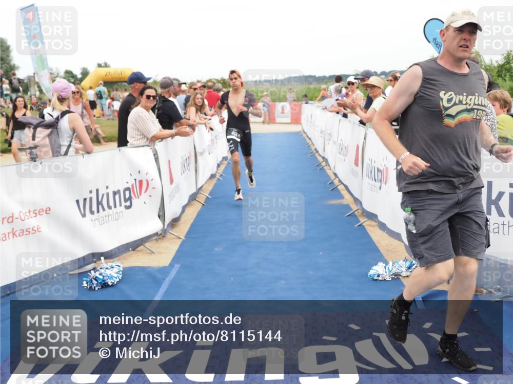 22.06.2025 - Viking Triathlon MichiJ http://msf.ph/oto/8115144 22.06.2025 15:05:29 Ziel 443 meine-sportfotos.de
