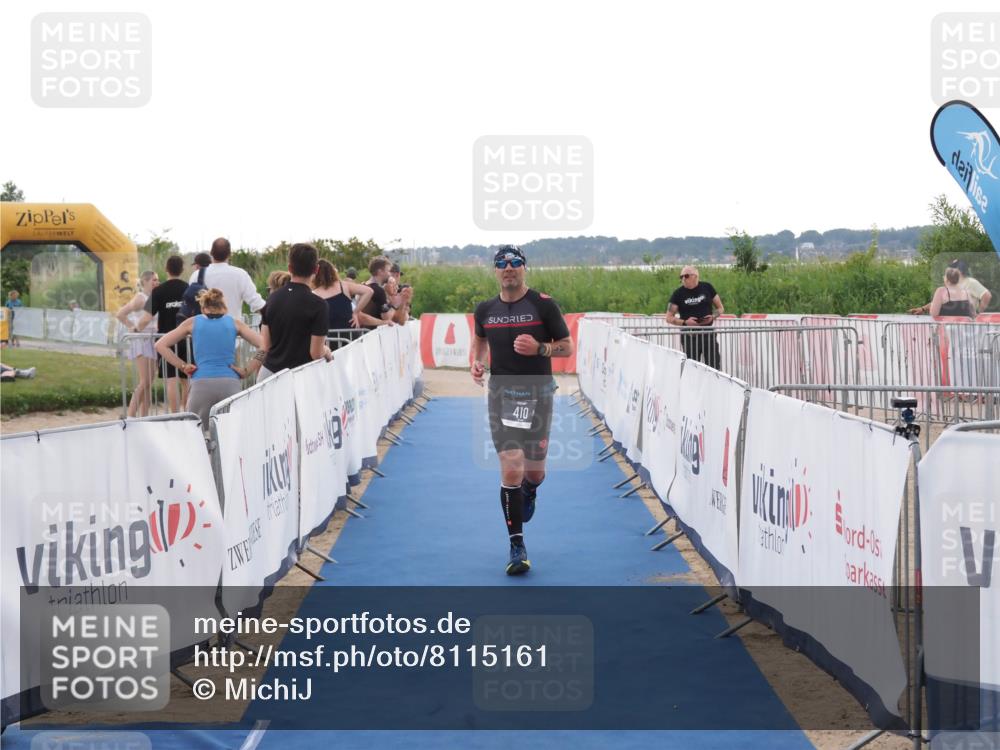 22.06.2025 - Viking Triathlon MichiJ http://msf.ph/oto/8115161 22.06.2025 16:26:34 Ziel 410 meine-sportfotos.de