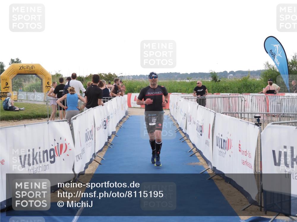 22.06.2025 - Viking Triathlon MichiJ http://msf.ph/oto/8115195 22.06.2025 16:26:34 Ziel 410 meine-sportfotos.de