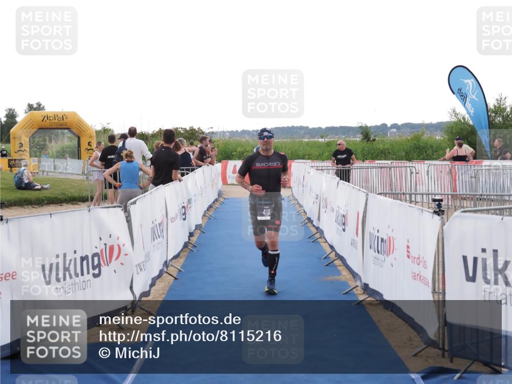22.06.2025 - Viking Triathlon MichiJ http://msf.ph/oto/8115216 22.06.2025 16:26:34 Ziel 410 meine-sportfotos.de